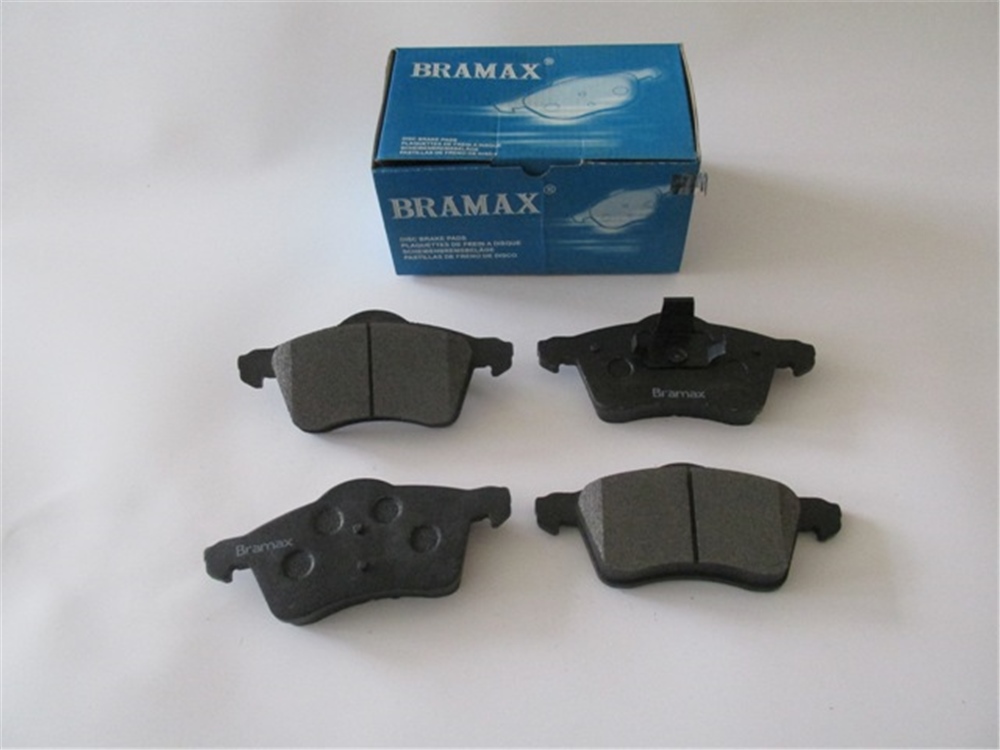 YEDEK PARÇAVolkswagen Transporter- T4- 02/03 Ön Fren Balatası 1,9/2,4/2.5(Kablosuz)Disk)156,4X68,8X19,40)Brama 7D0698151EMEYDAN1155-6350A