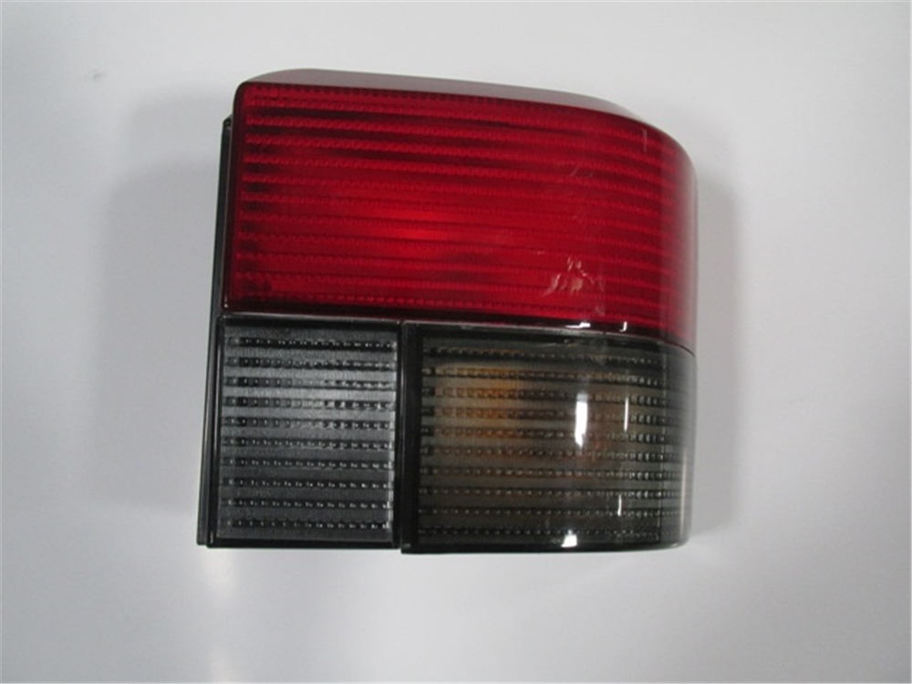 YEDEK PARÇAVolkswagen Transporter- T4- 96/01 Stop Lambası Sağ Füme/Kırmızı 70194509601CMEYDAN1150-1503