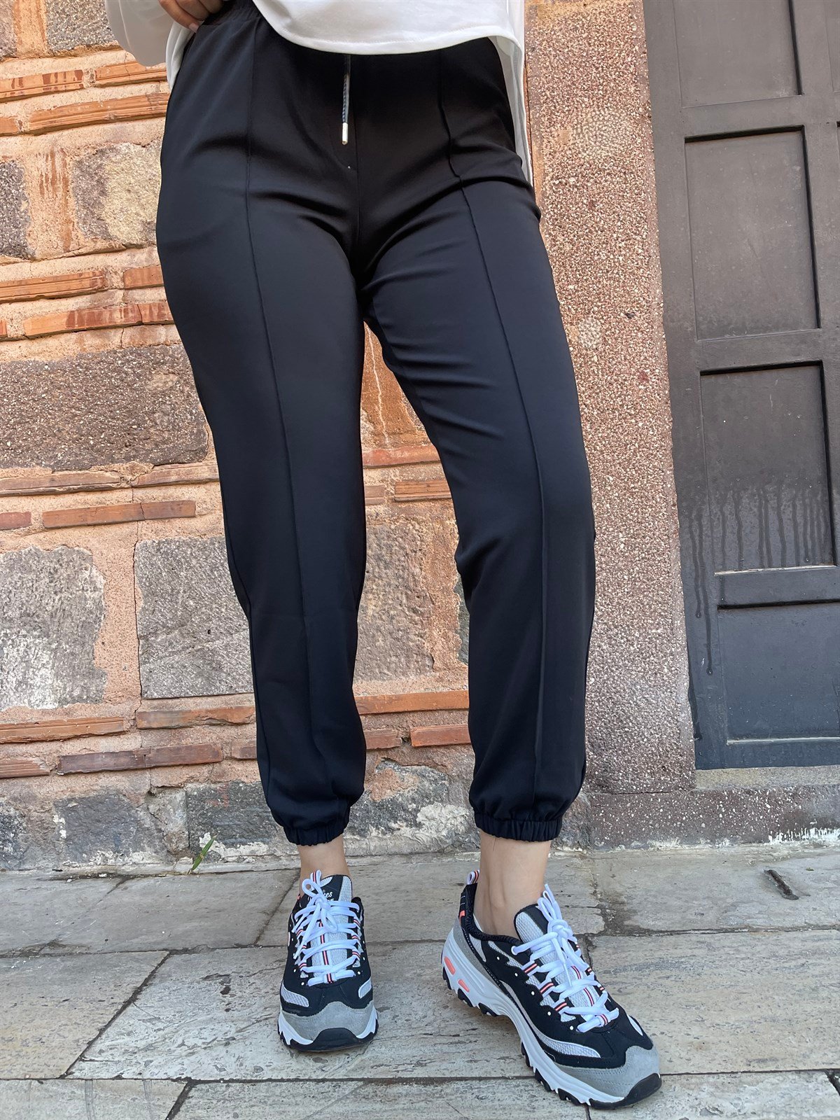 siyah dalgıç kumaş jogger pantolon