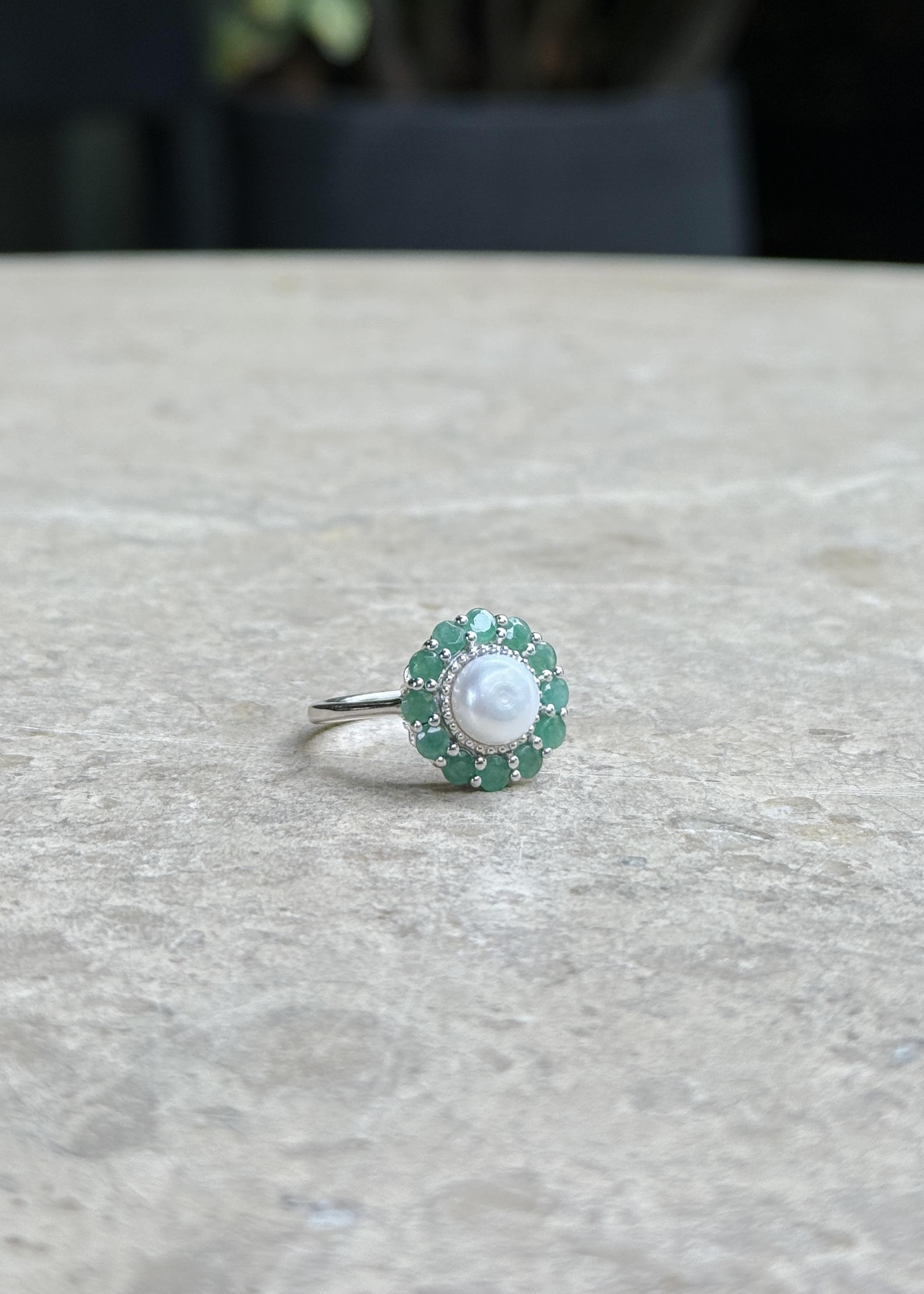 İnci Zümrüt Yüzük 