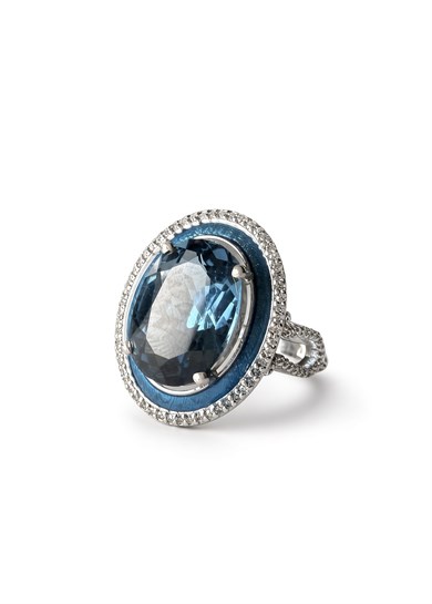 Mavi Mineli ve Pırlanta Montürlü London Blue Topaz Yüzük