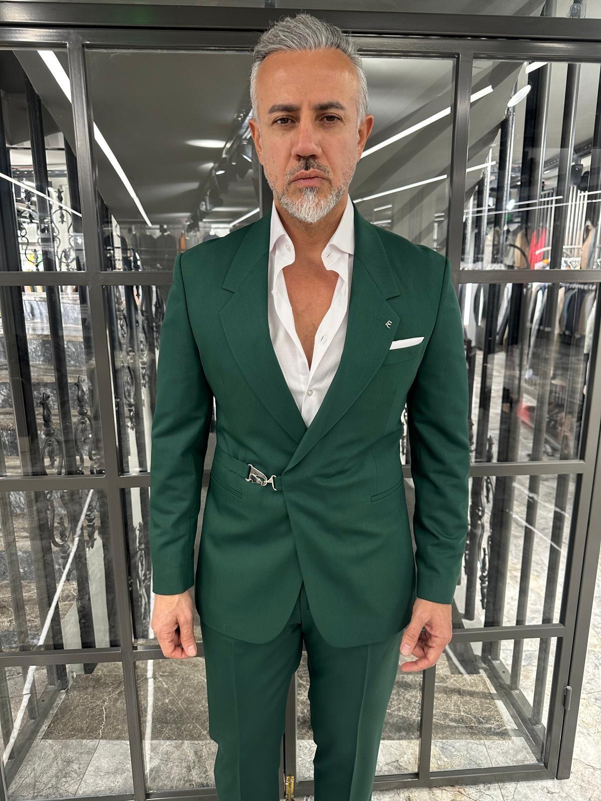  AKSESUARLI PREMİUM TAKIM ELBİSE 