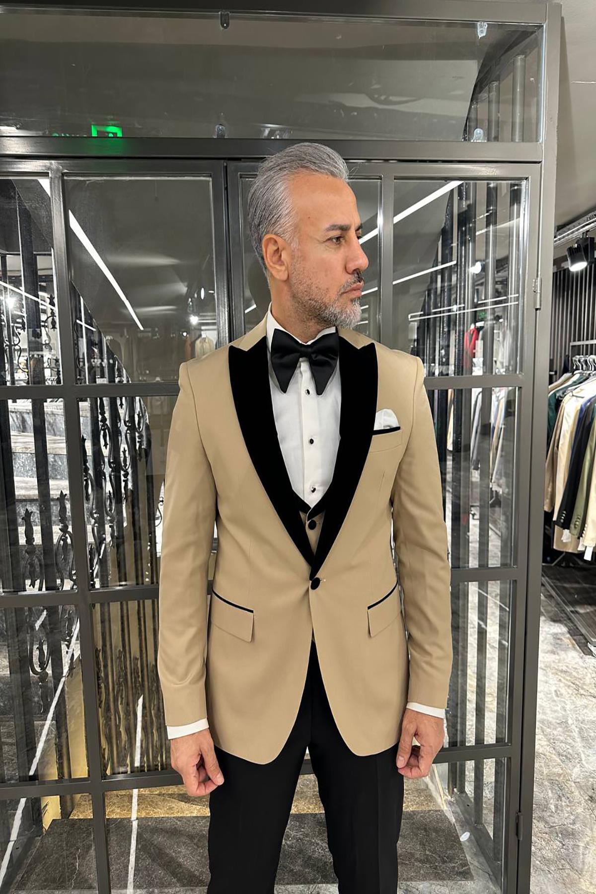  BEIGE SUIT WITH GROOM VEST