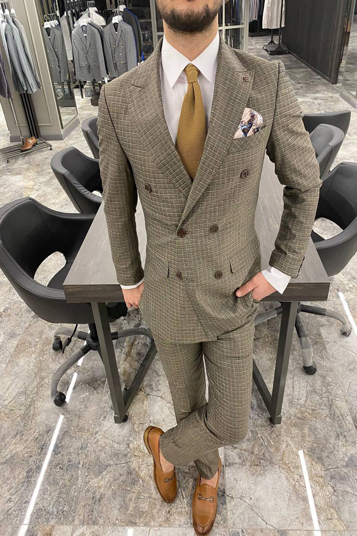  SELF PATTERNED BROWN SUIT