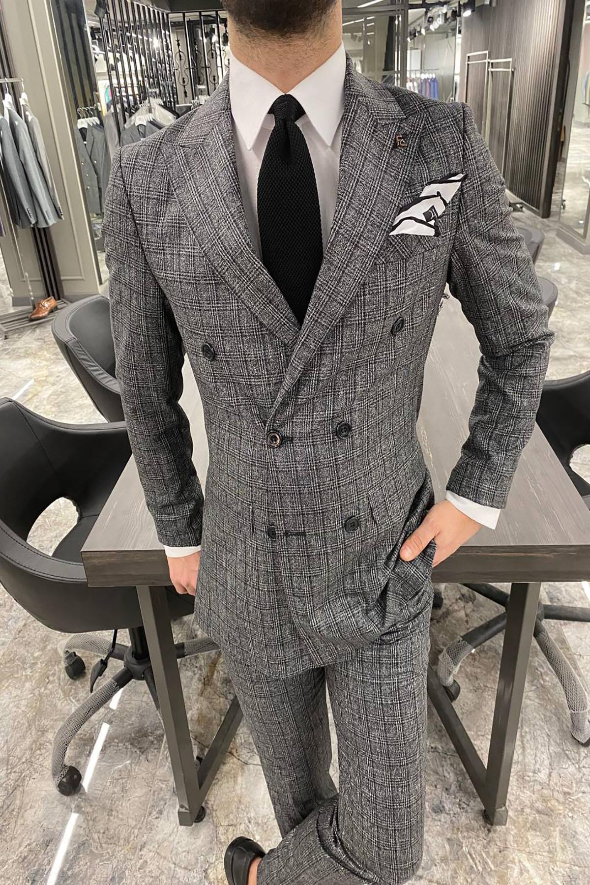  SELF PATTERNED BLACK SUIT