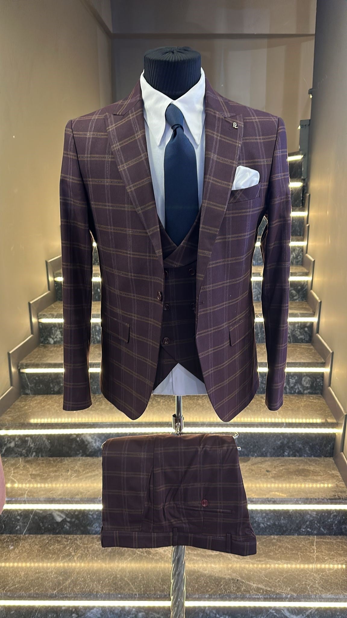THREE PIECE SUIT