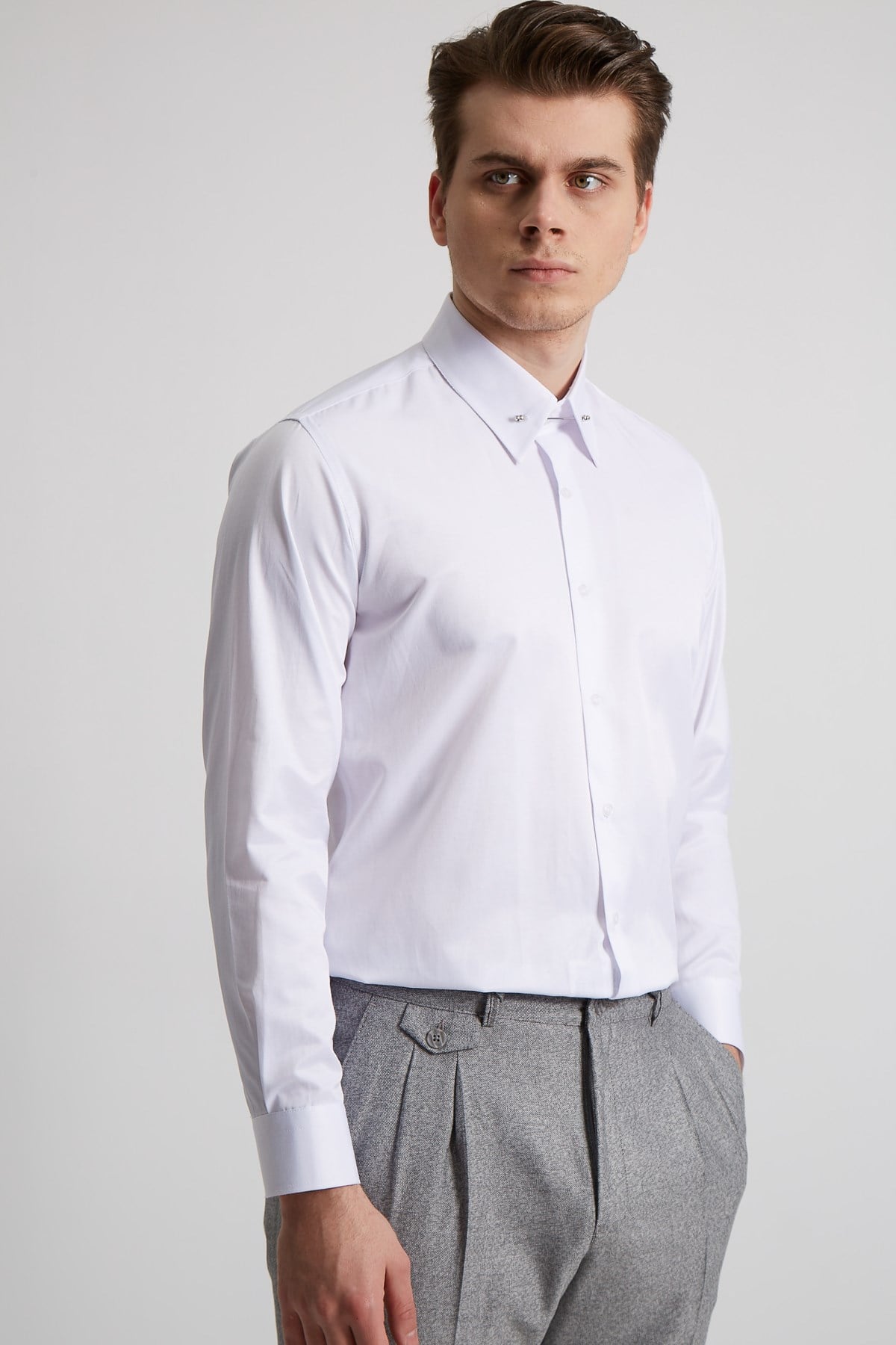 WHITE COLLAR ROUND TIPPED WITH A NEEDLE COTTTON SHIRT- SLIM FIT