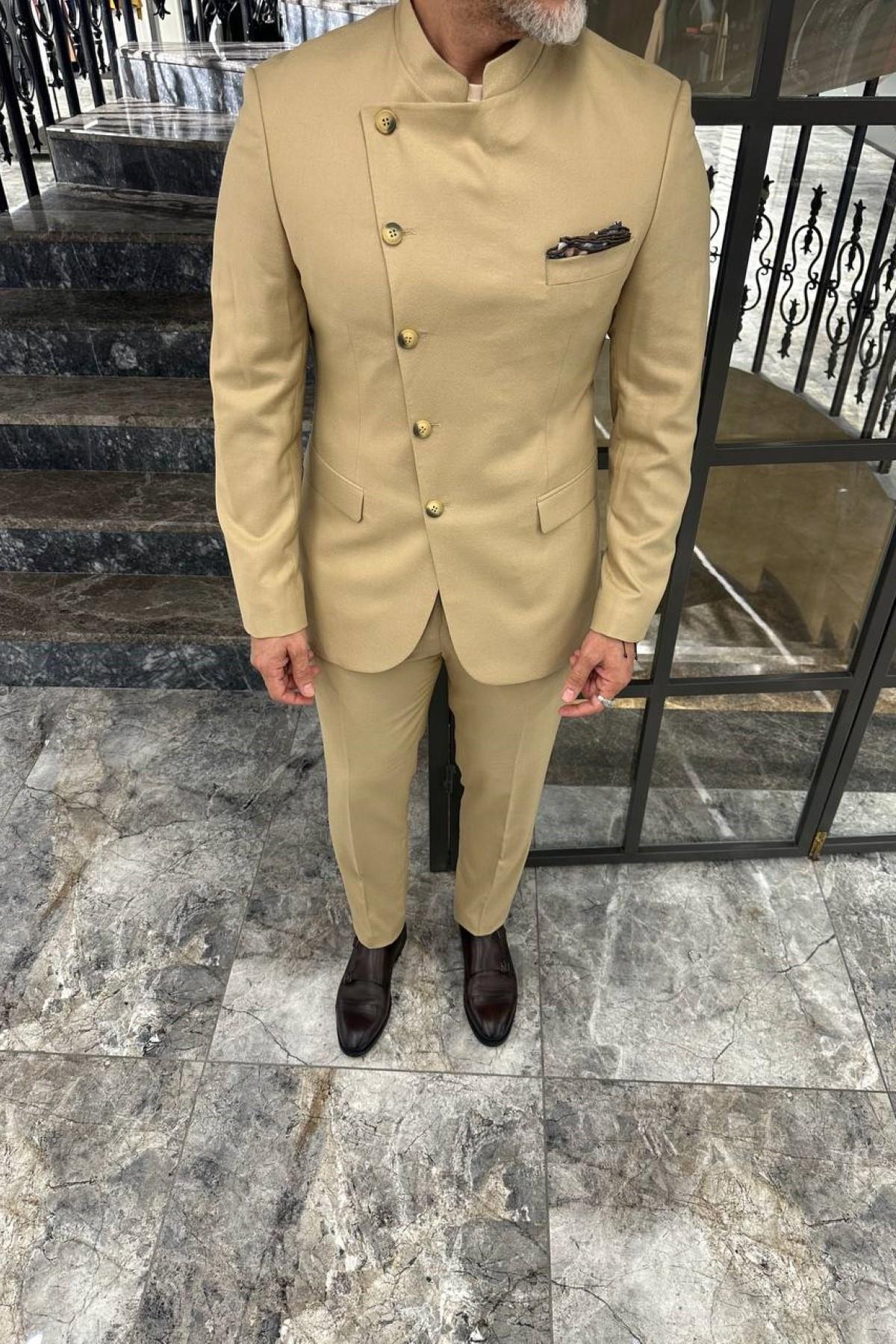 JUDGE COLLAR SUIT