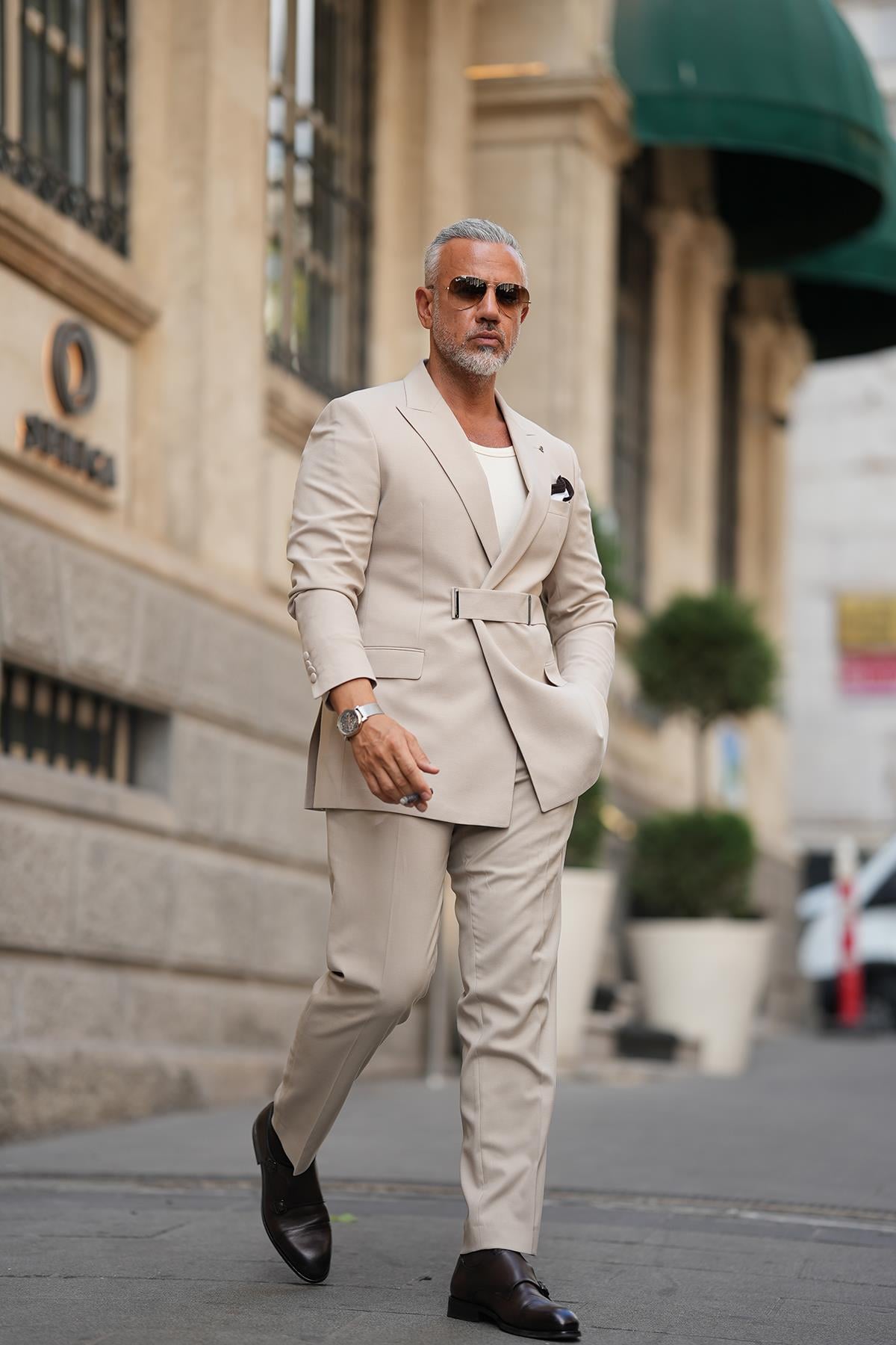 CLASP BELT SUIT