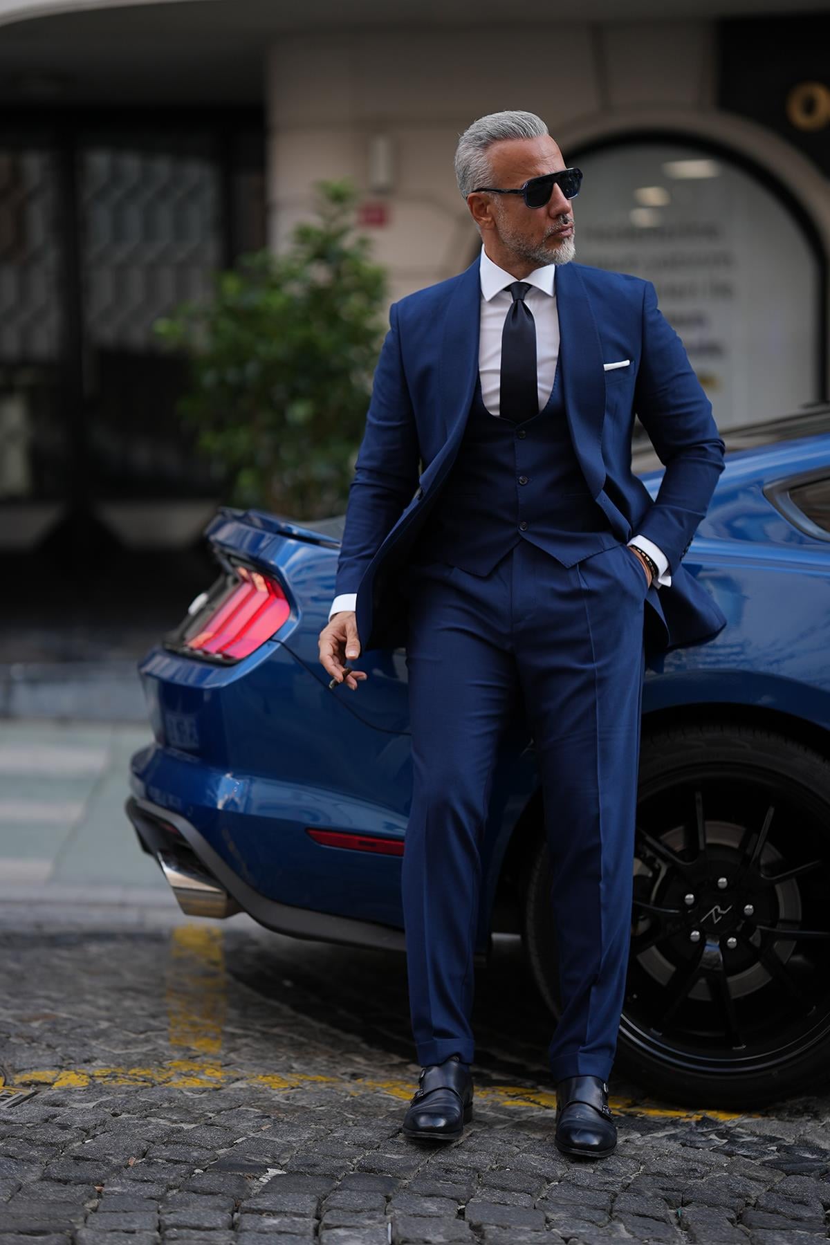 SHAWL COLLAR THREE PIECE SUIT