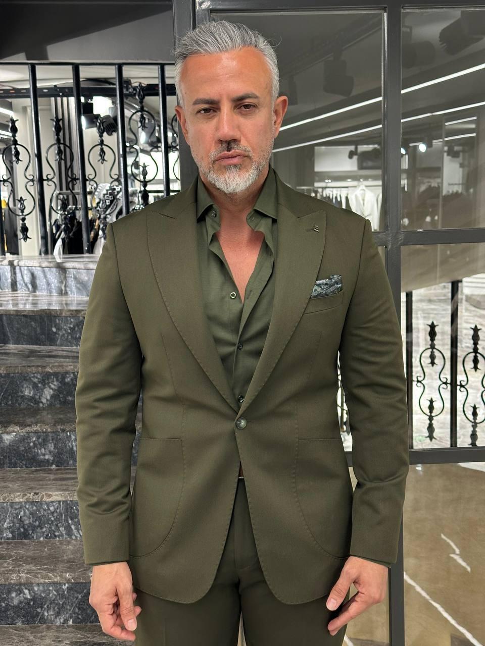 SİVRİ YAKA TAKIM ELBİSE