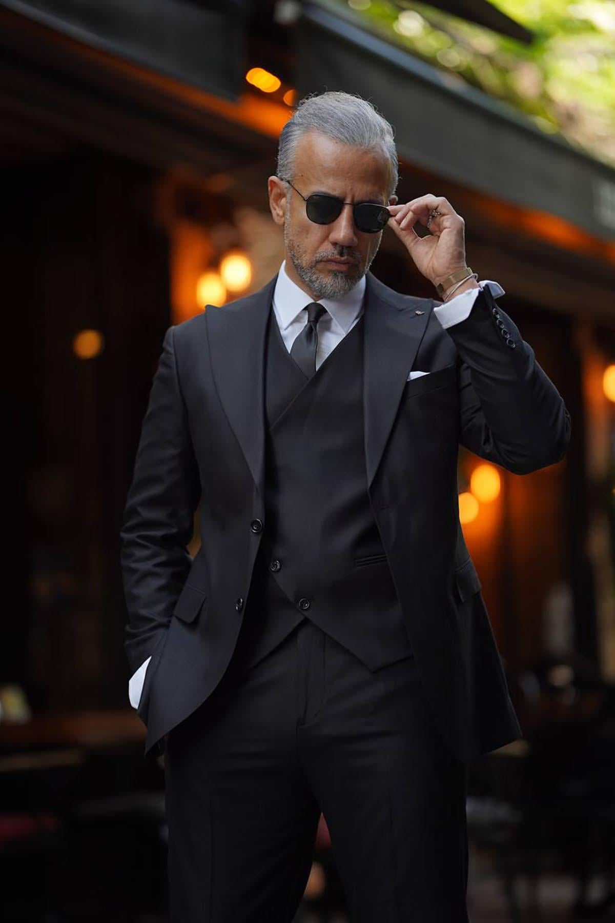 HORIZONTAL VEST WIDE NECK VEST BLACK SUIT WITH DETAIL 