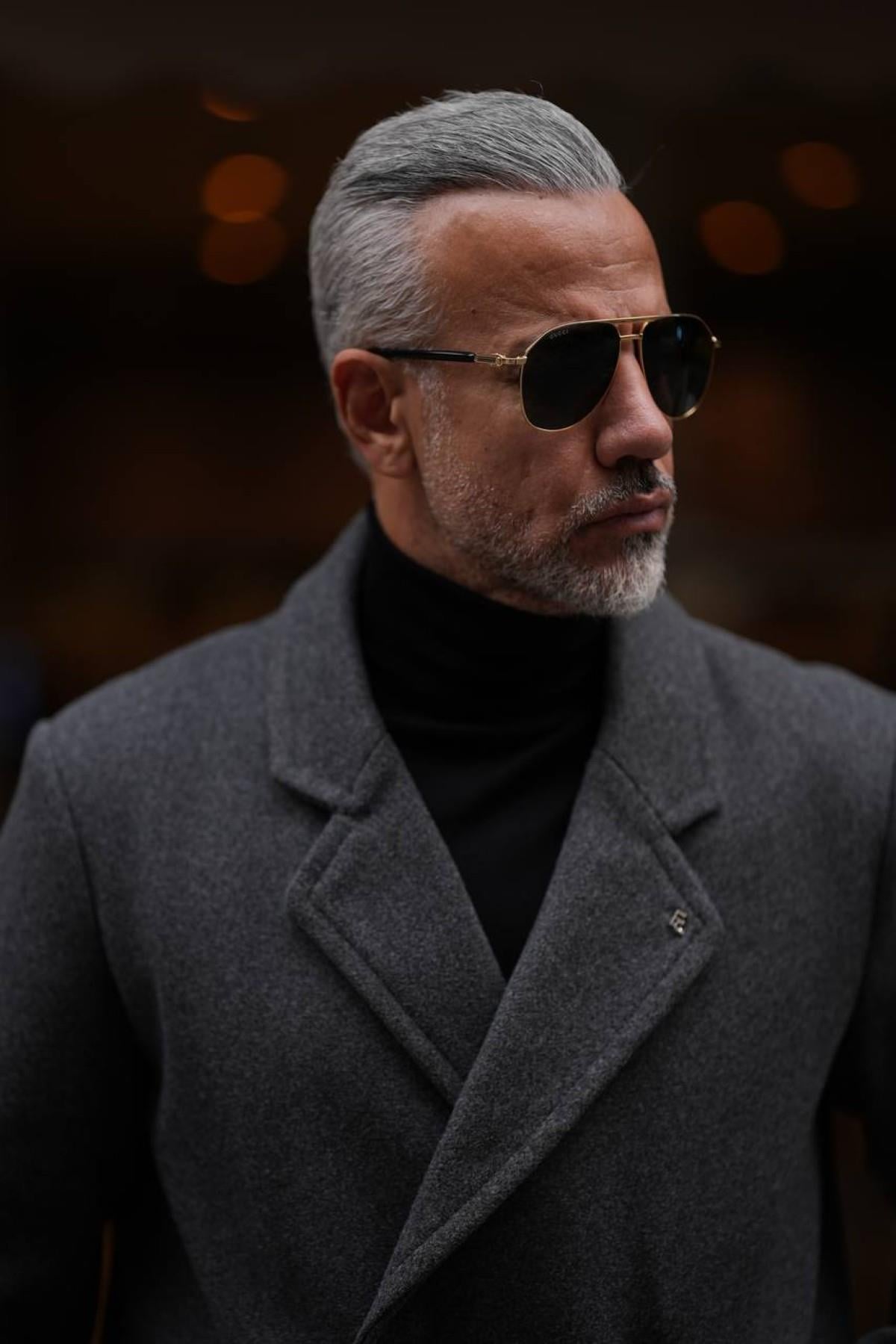 THIN LAPEL WOOL COAT