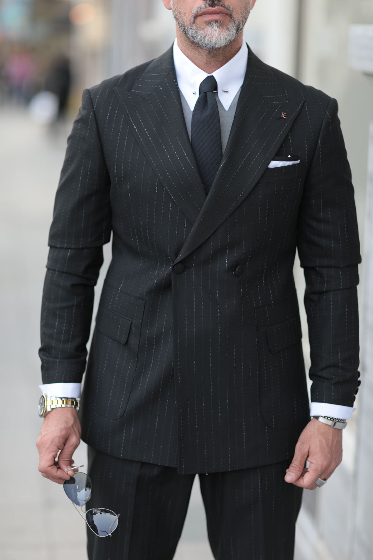 BLACK LOW-STRIPED DOUBLE-BREASTED SUIT - SLIM FIT