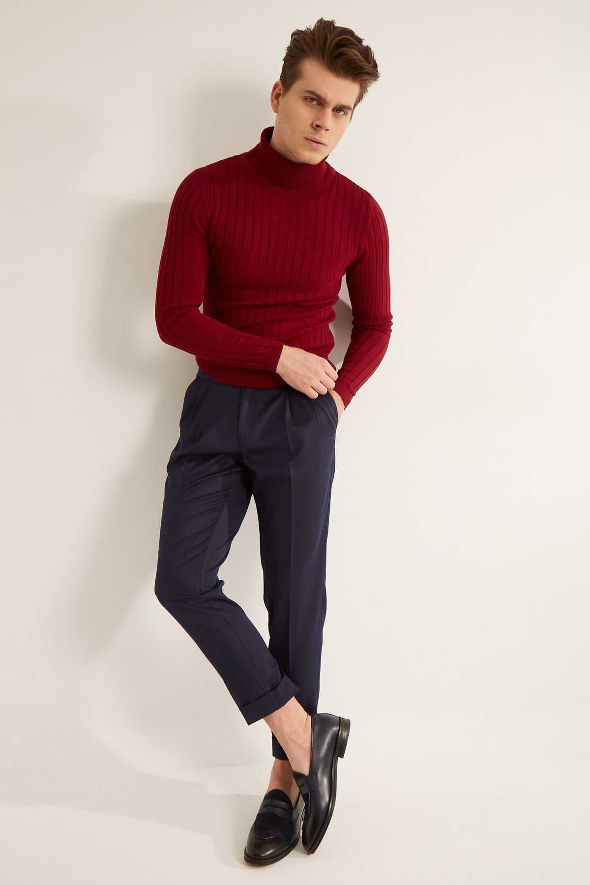 CLARET RED CORDED TURTLENECK KNITWEAR - SLIM FIT