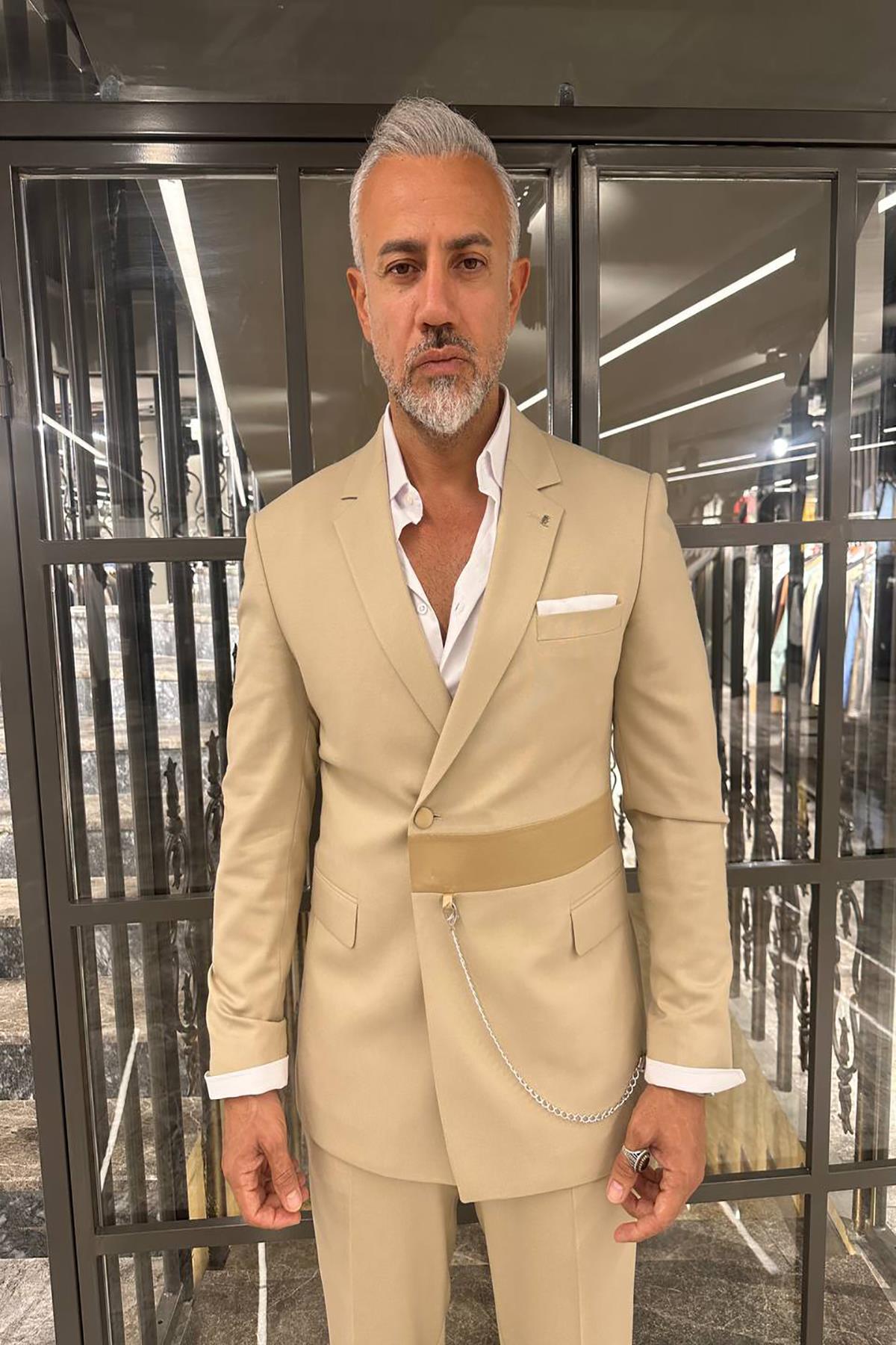 BELİ SATENLİ ZİNCİRLİ TAKIM ELBİSE 