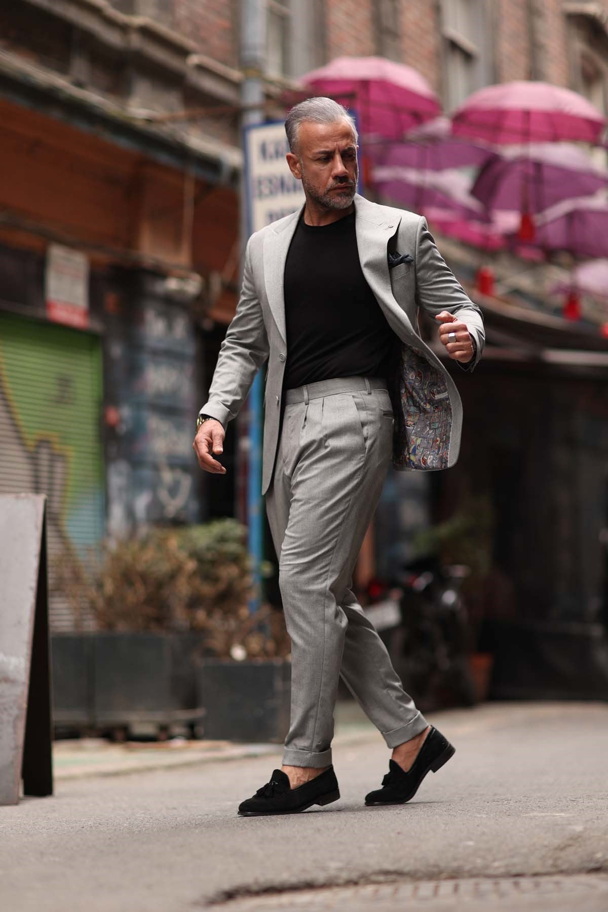 GENİŞ YAKA PANTOLONU PİLELİ TAKIM ELBİSE