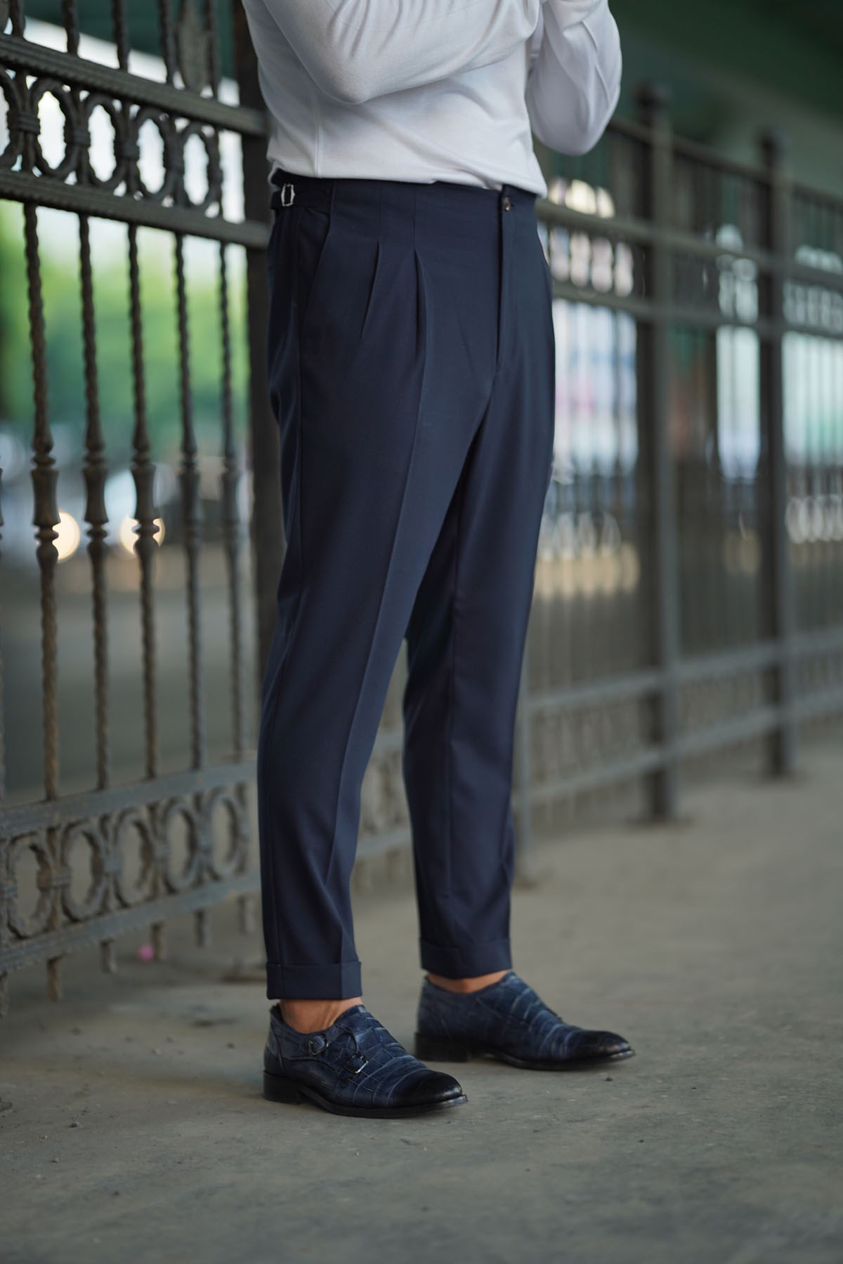 NAVY BLUE DOUBLE PLEATED STRAPLESS TROUSERS - SLIM FIT