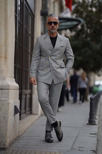 GOLDEN BUTTON BLACK GRAY DOUBLE BREASTED SUIT