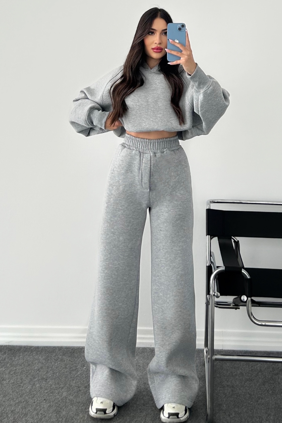 GRİ KAPÜŞONLU ŞARDONLU BOL PAÇA EŞOFMAN TAKIMI