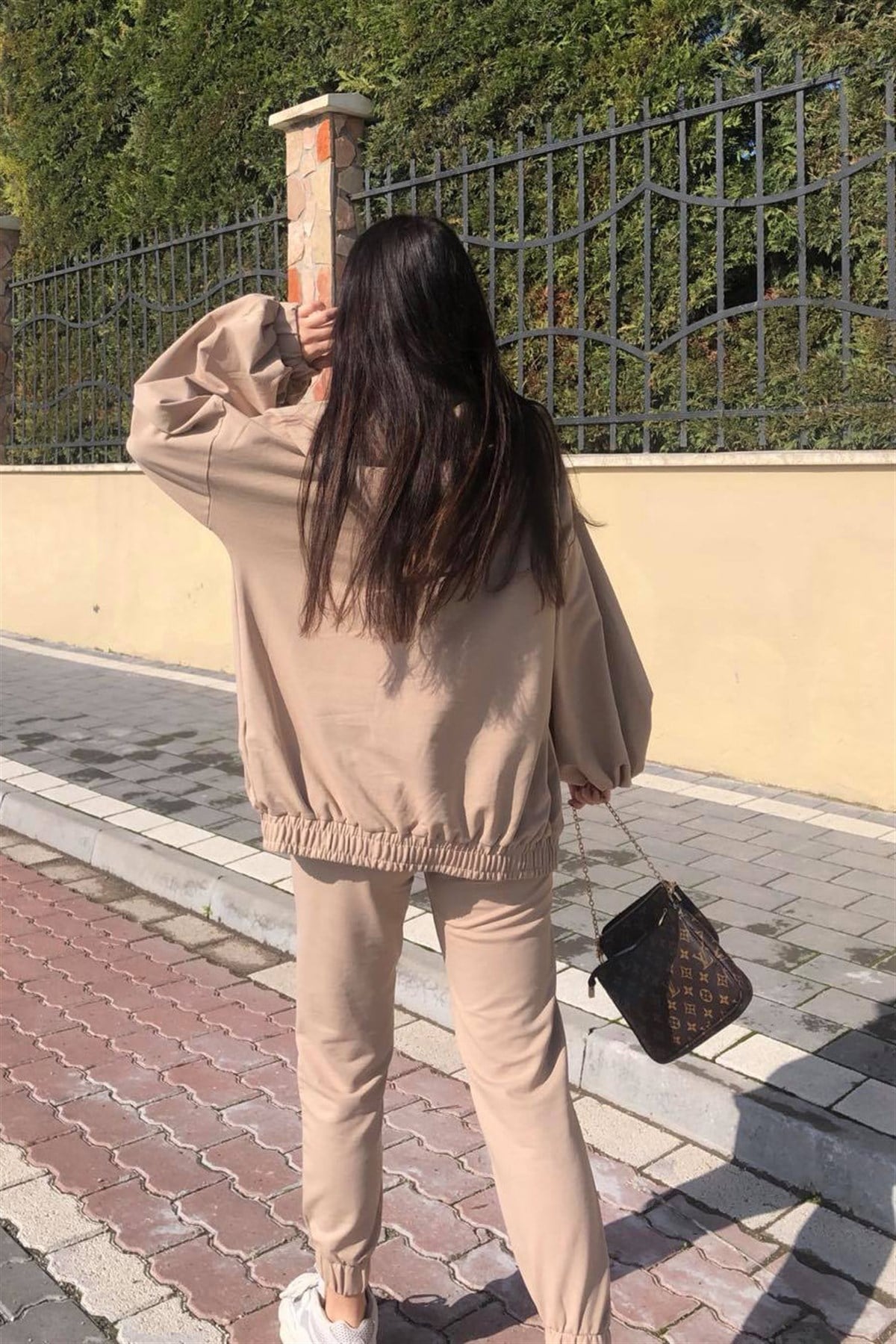 KAPİŞONLU EŞOFMAN TAKIMI 