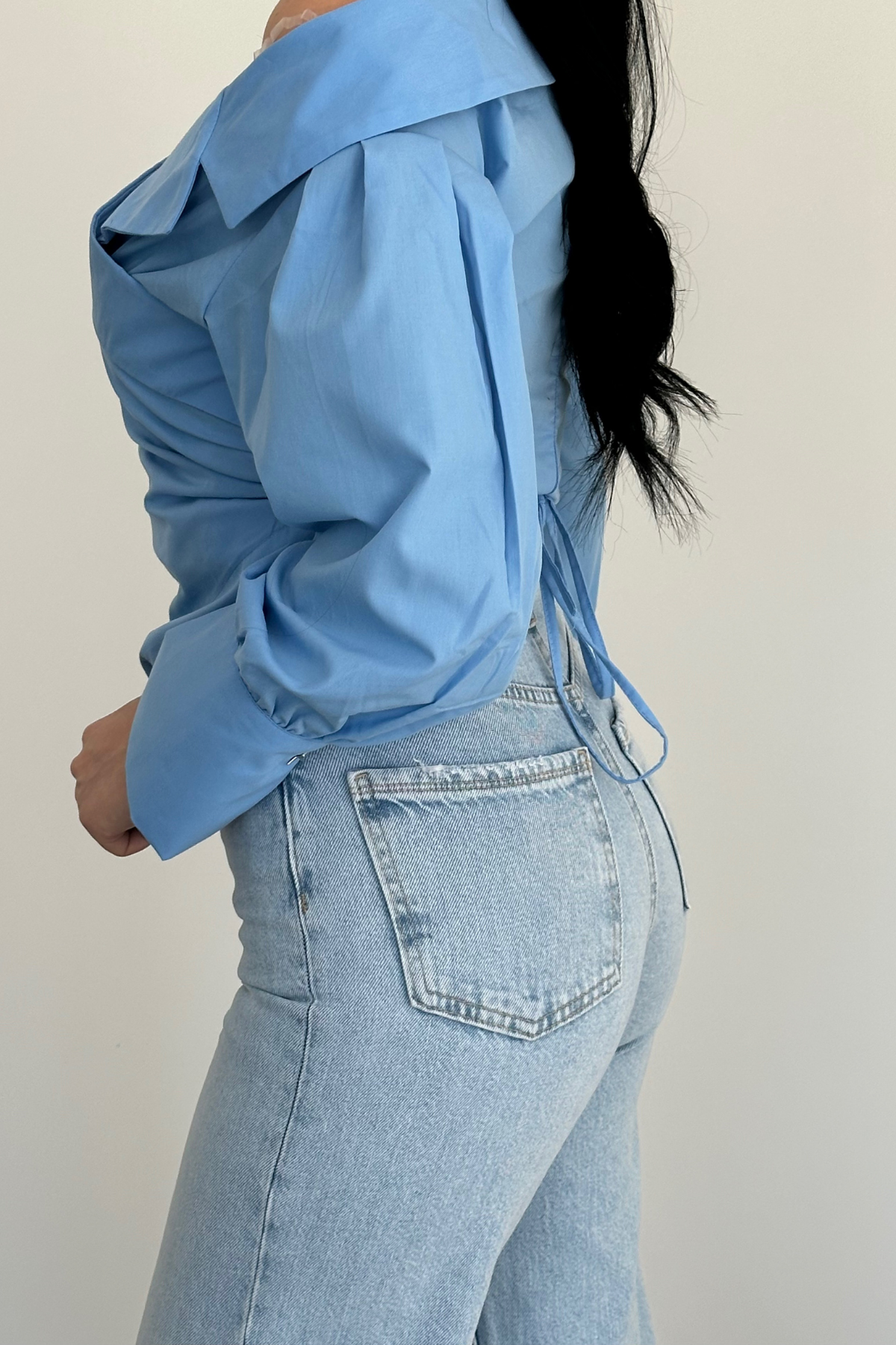 PREMİUM EKSTA YÜKSEK BEL DİZİ YIRTIK BUZ MAVİ RENK WİDE LEG JEAN