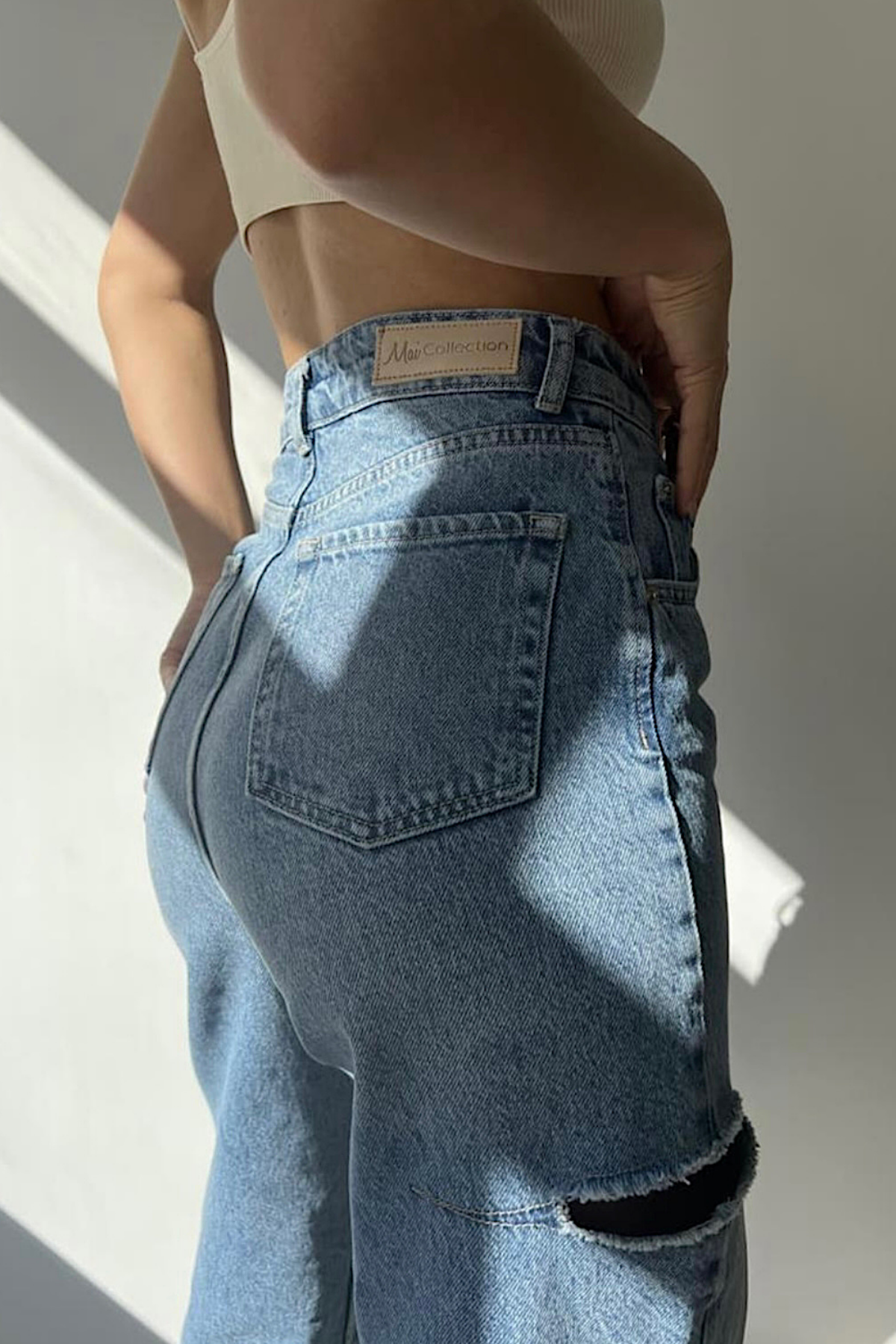 YIRTIK DETAY YÜKSEK BEL JEAN
