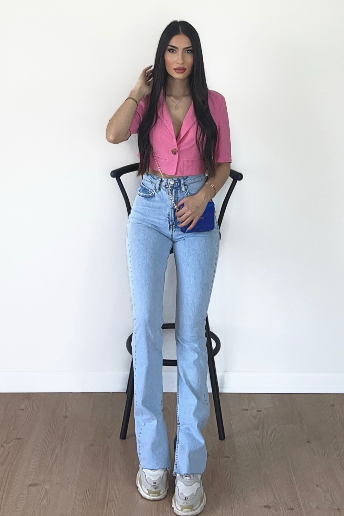 YIRTMAÇ DETAYLI BUZ MAVİ JEANS