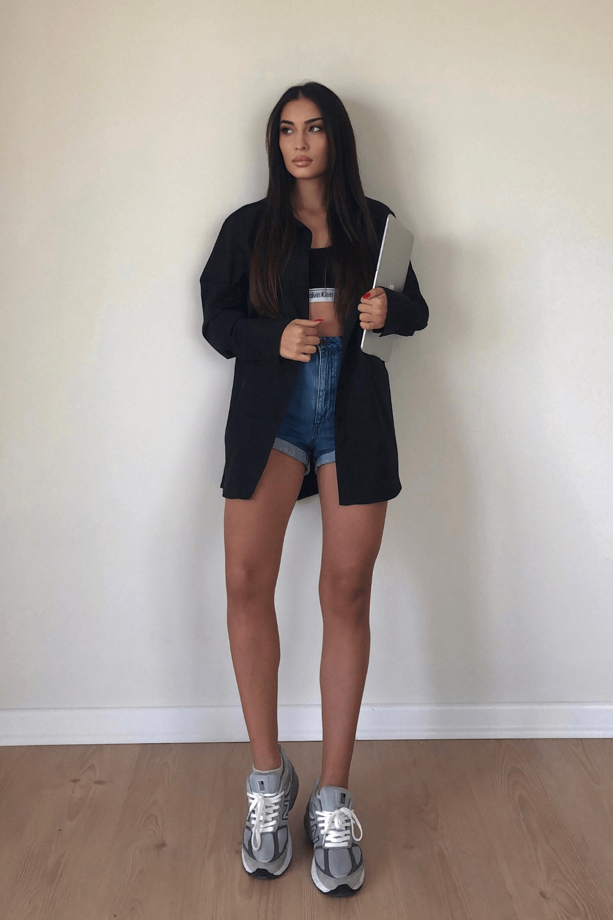 ZARA MODEL SİYAH GÖMLEK 