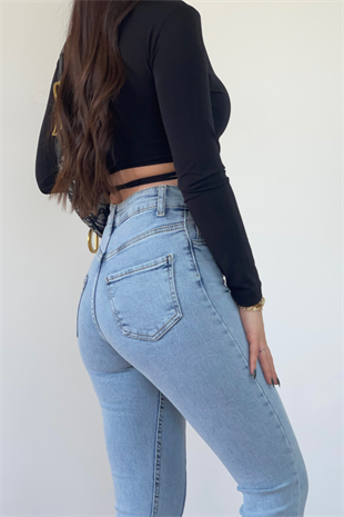 BUZ MAVİ RENK ÖNDEN YIRTMAÇLI JEAN