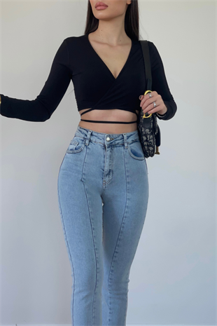 BUZ MAVİ RENK ÖNDEN YIRTMAÇLI JEAN