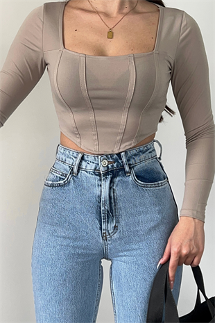 DİZİ YIRTIK PAÇA PÜSKÜL DETAYLI JEAN