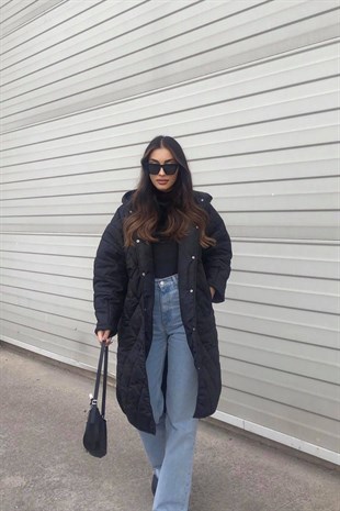 KAPÜTONE SİYAH MONT