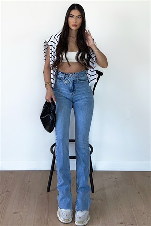 KEMER DETAYLI YIRTMAÇLI PANTOLON 