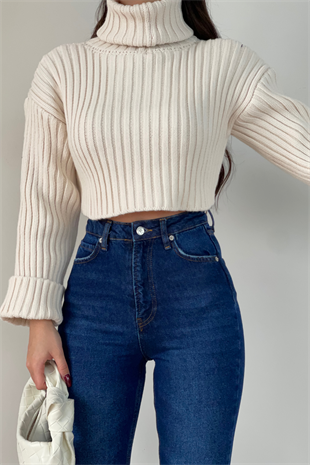KREM BOĞAZLI CROP KAZAK