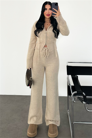 PREMİUM BEJ HIRKALI TRİKO TAKIM