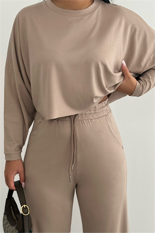 PREMİUM BEJ RENK LESSY TAKIM