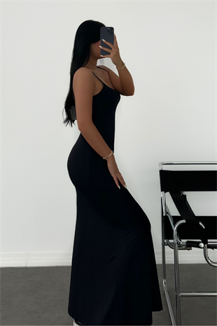 PREMİUM SİYAH UZUN İNCE ASKLI ELBİSE ESSİLA