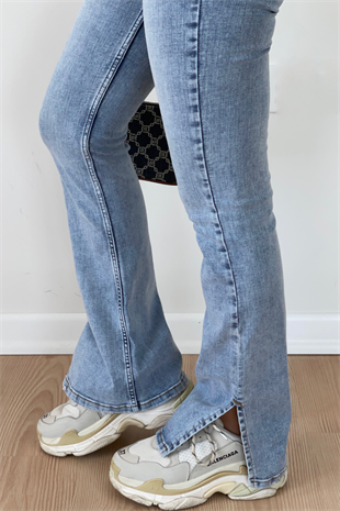 YIRTMAÇLI AÇIK RENK JEANS