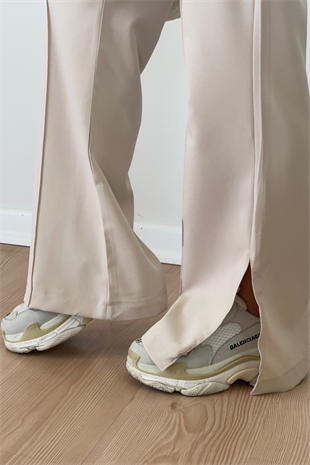 YIRTMAÇLI KREM PANTOLON