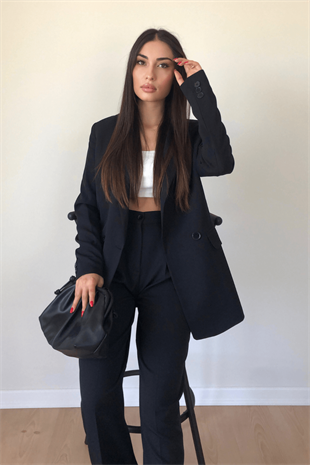 MODEL SİYAH PALLAZZO PANTOLON