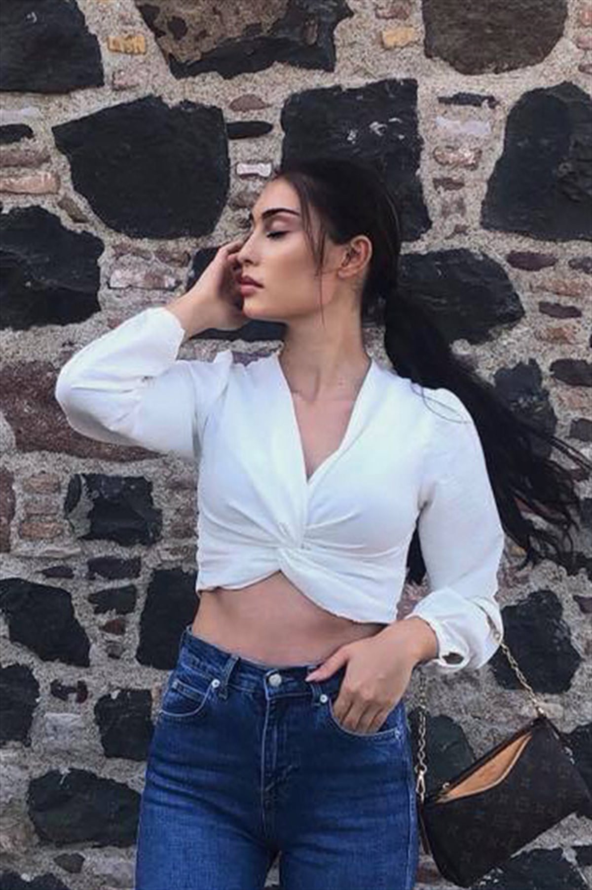 BEYAZ ÖNÜ BAĞLAMALI CROP