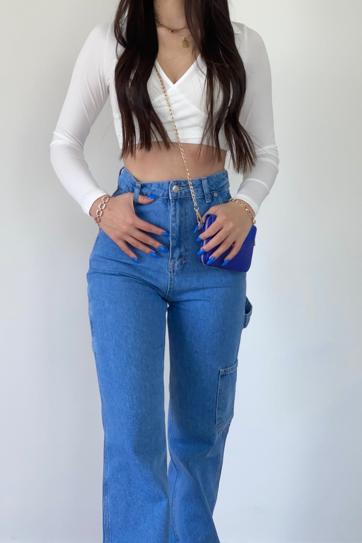 BEYAZ YAKA DETAY CROP