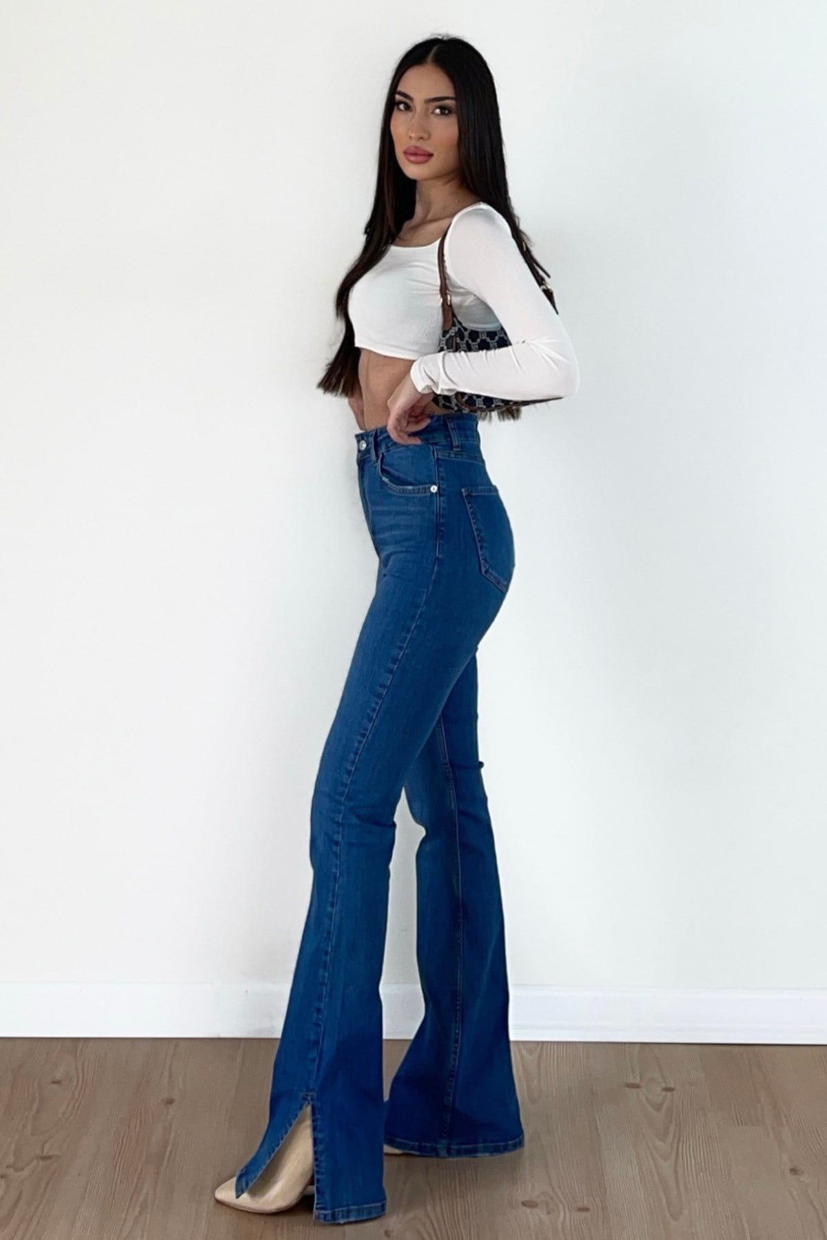 KOYU YIRTMAÇ DETAYLI JEANS