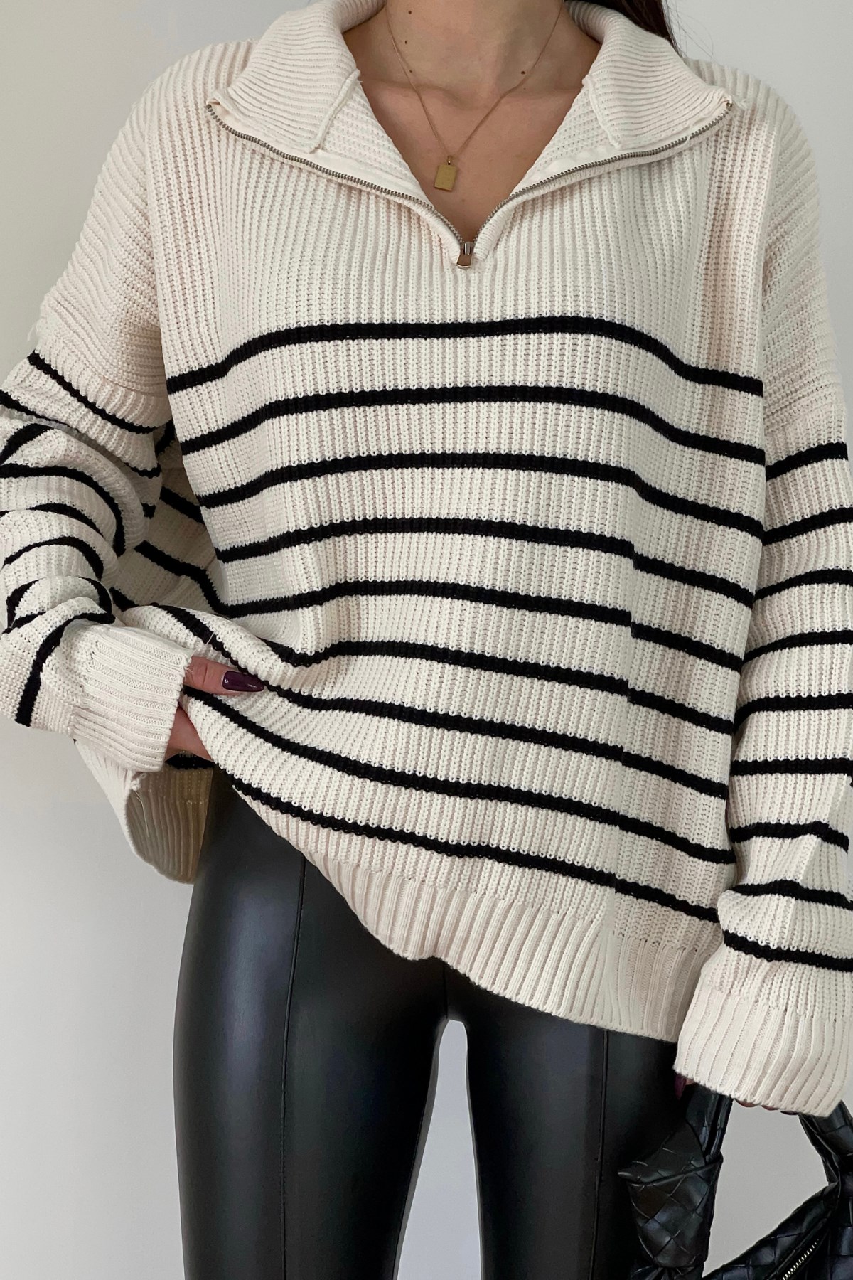 KREM ÇİZGİLİ KAZAK