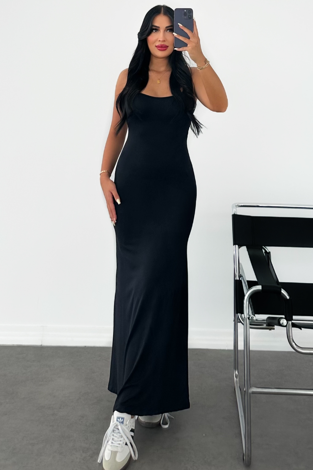 PREMİUM SİYAH UZUN İNCE ASKLI ELBİSE ESSİLA