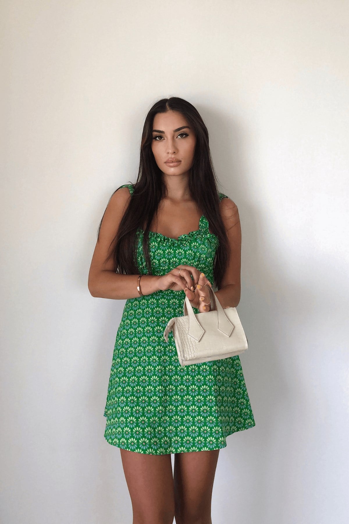 YEŞİL ÇİÇEKLİ ELBİSE