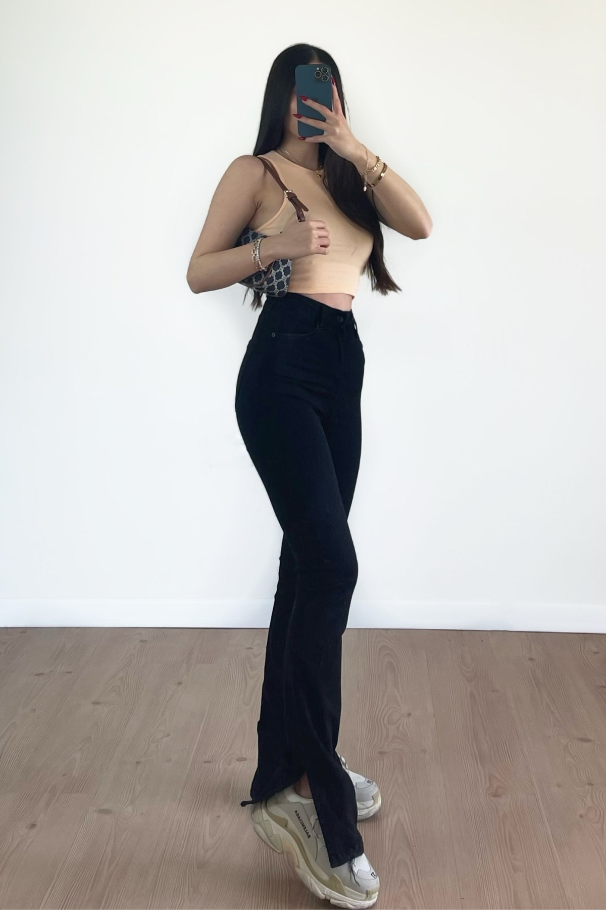 YIRTMAÇLI SİYAH JEAN