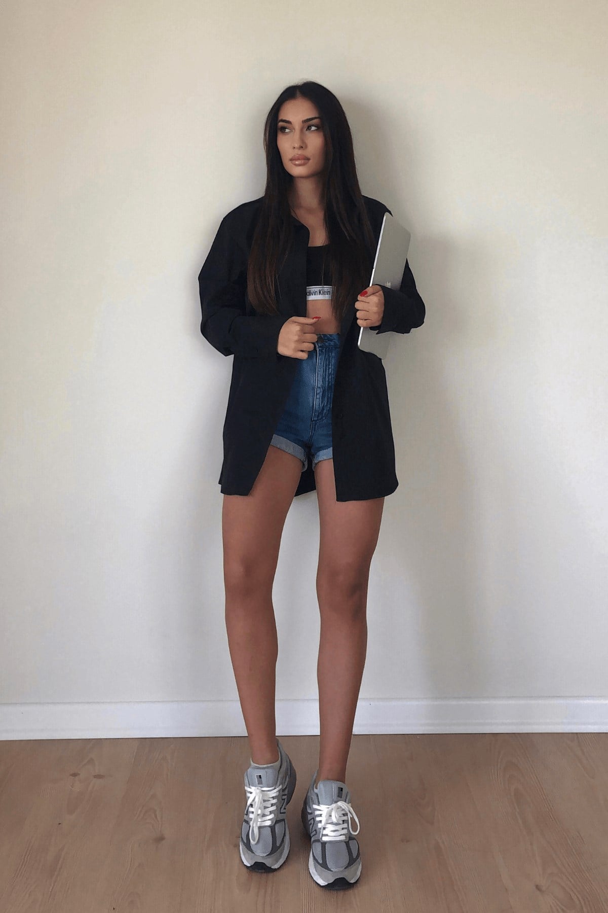 ZARA MODEL SİYAH GÖMLEK 