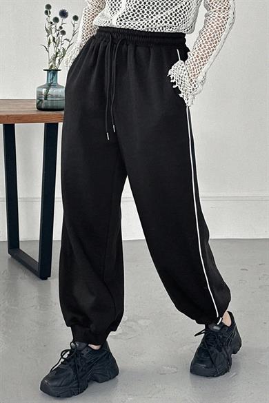 Kadın Siyah Tek Çizgi Biyeli Jogger Eşofman Altı